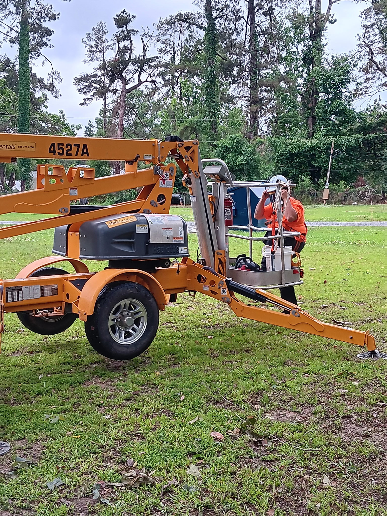 Precision cutting from aerial platform — McKinney, TX